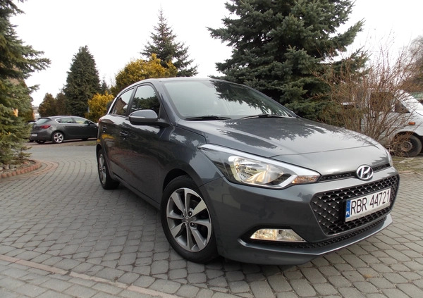 Hyundai i20 cena 35900 przebieg: 166500, rok produkcji 2015 z Jarosław małe 407